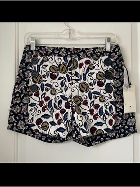 Anthropologie Floral Print Shorts Size 2 NWT Statement Button Shorts